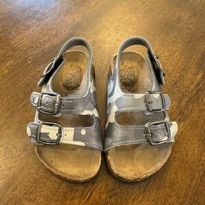 NEW Ocean & Coast Toddler Gray Camo Patterned Sandals - Size 7